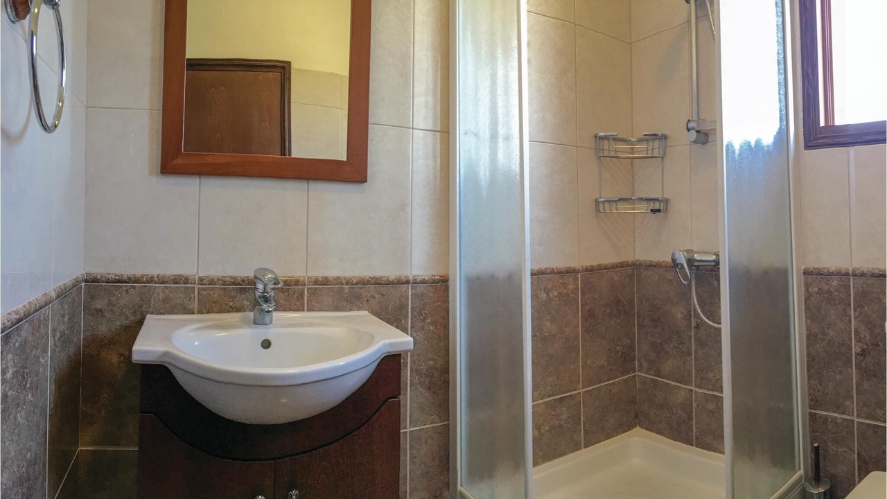 Photo of Bathroom in Maroni