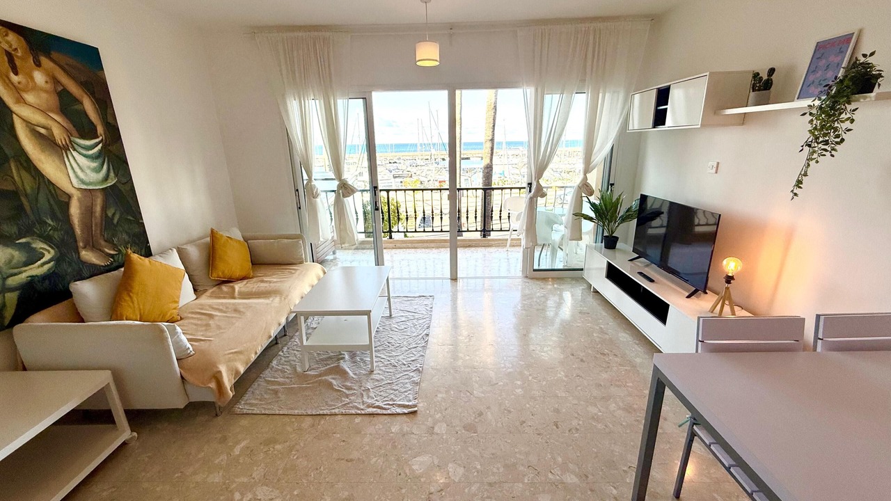 Photo of Livingroom in Latchi