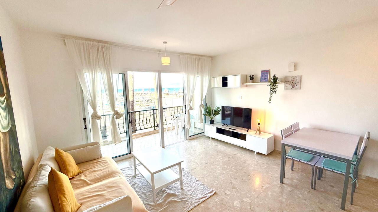 Photo of Livingroom in Latchi