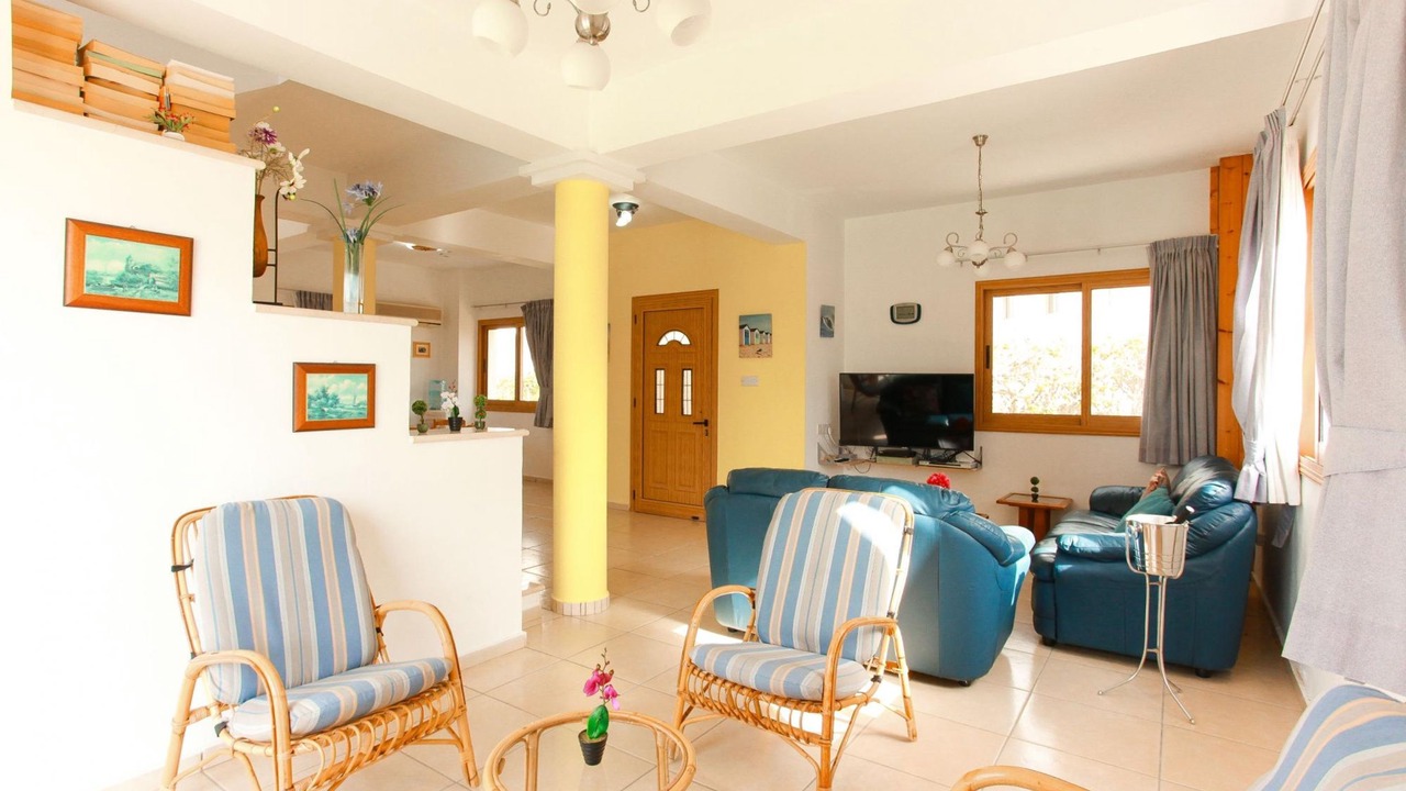Photo of Livingroom in Argaka