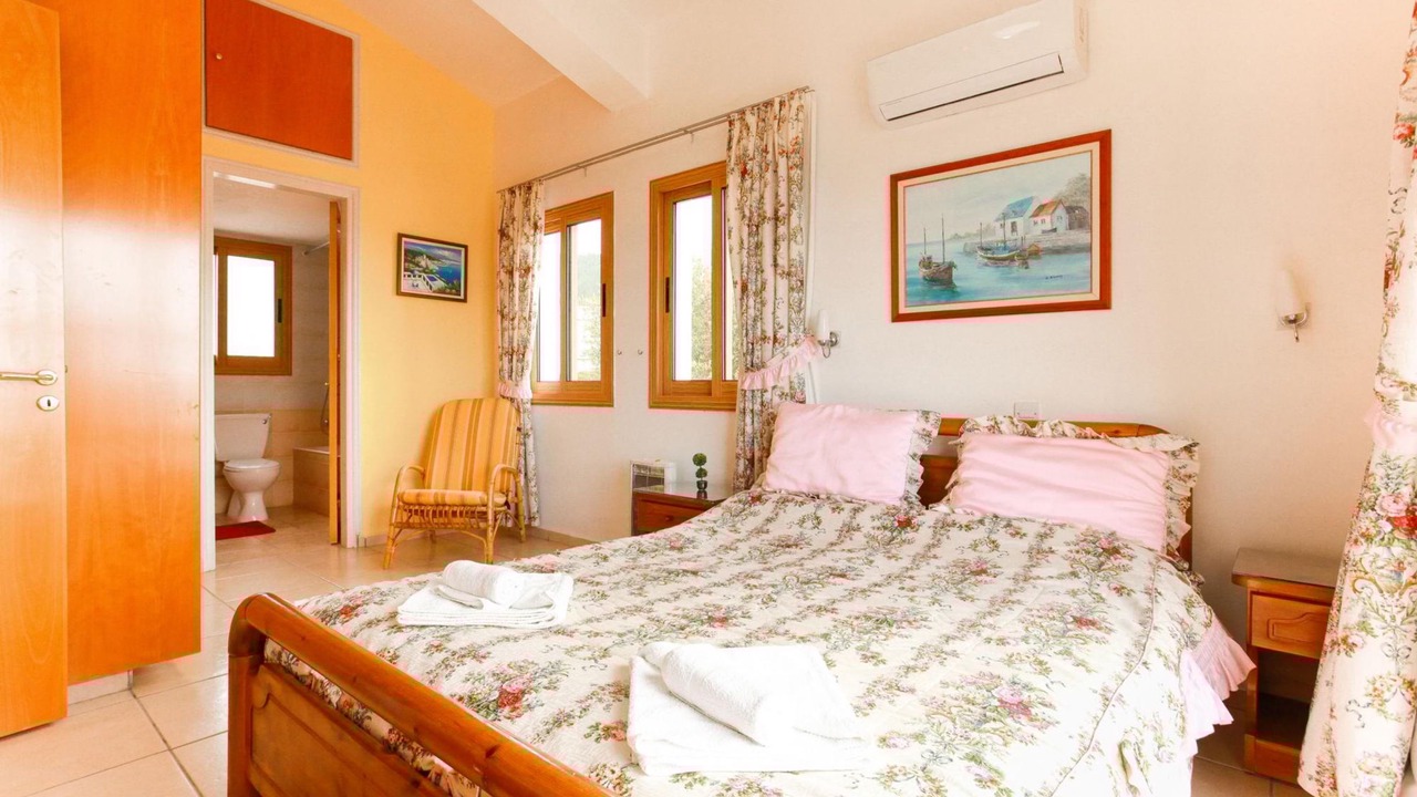 Photo of Bedroom in Argaka