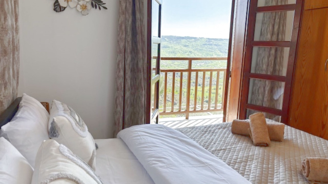 Photo of Bedroom in Pano Arodhes
