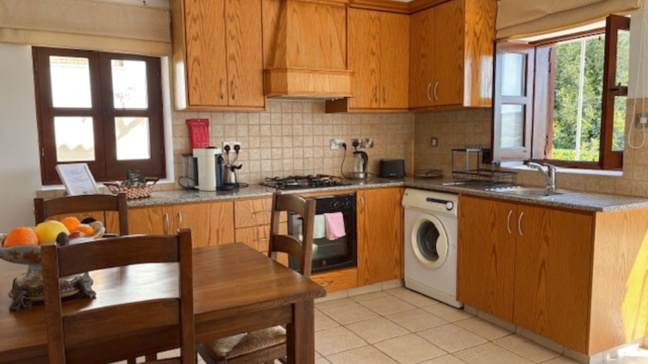 Photo of Kitchen in Pano Arodhes