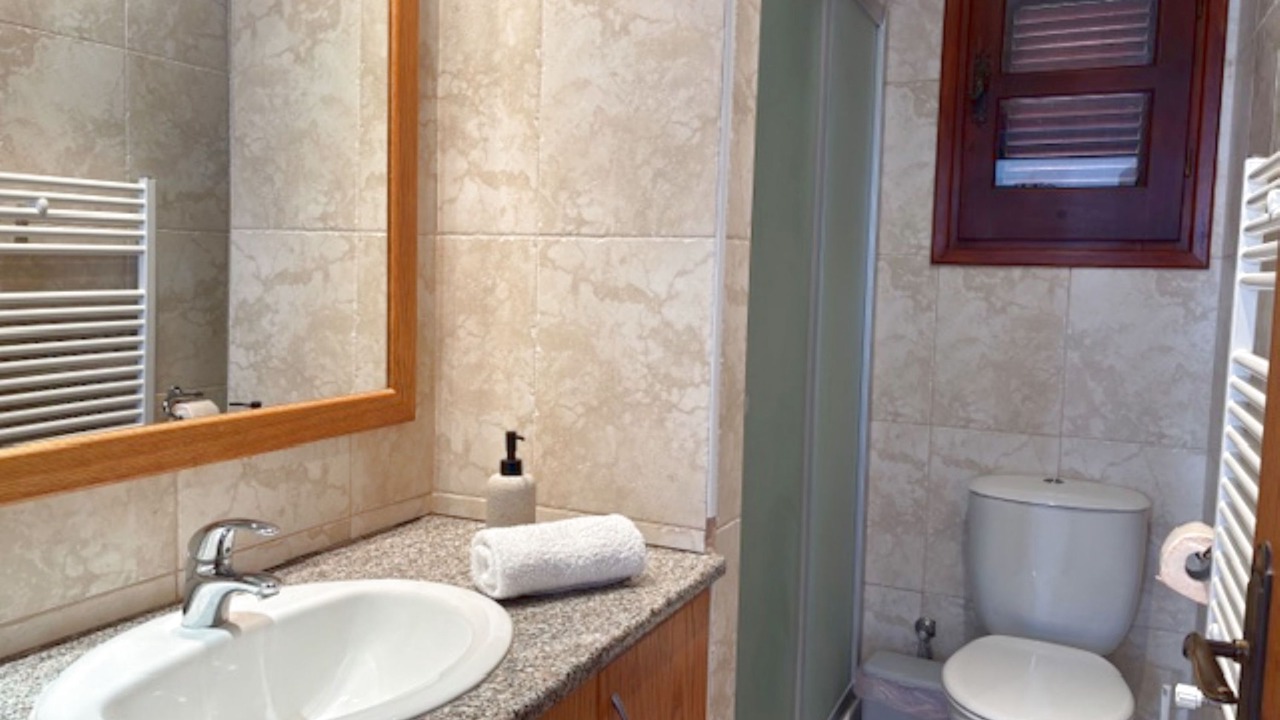 Photo of Bathroom in Pano Arodhes