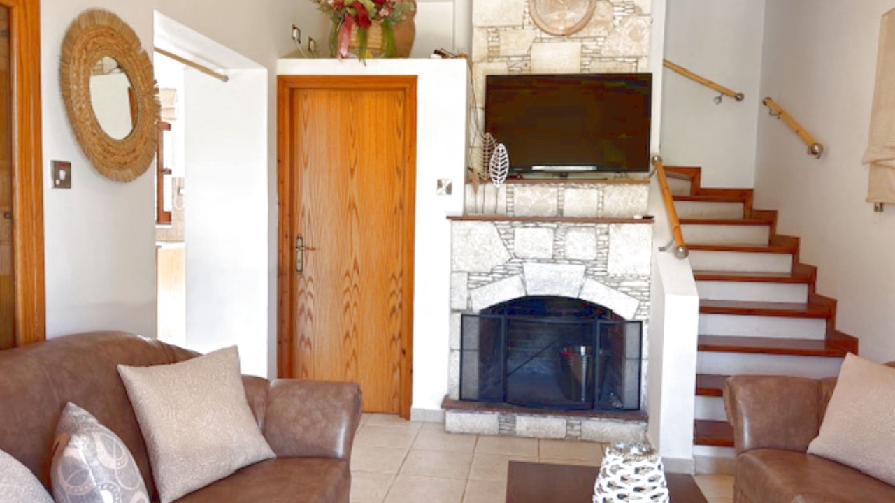 Photo of Livingroom in Pano Arodhes