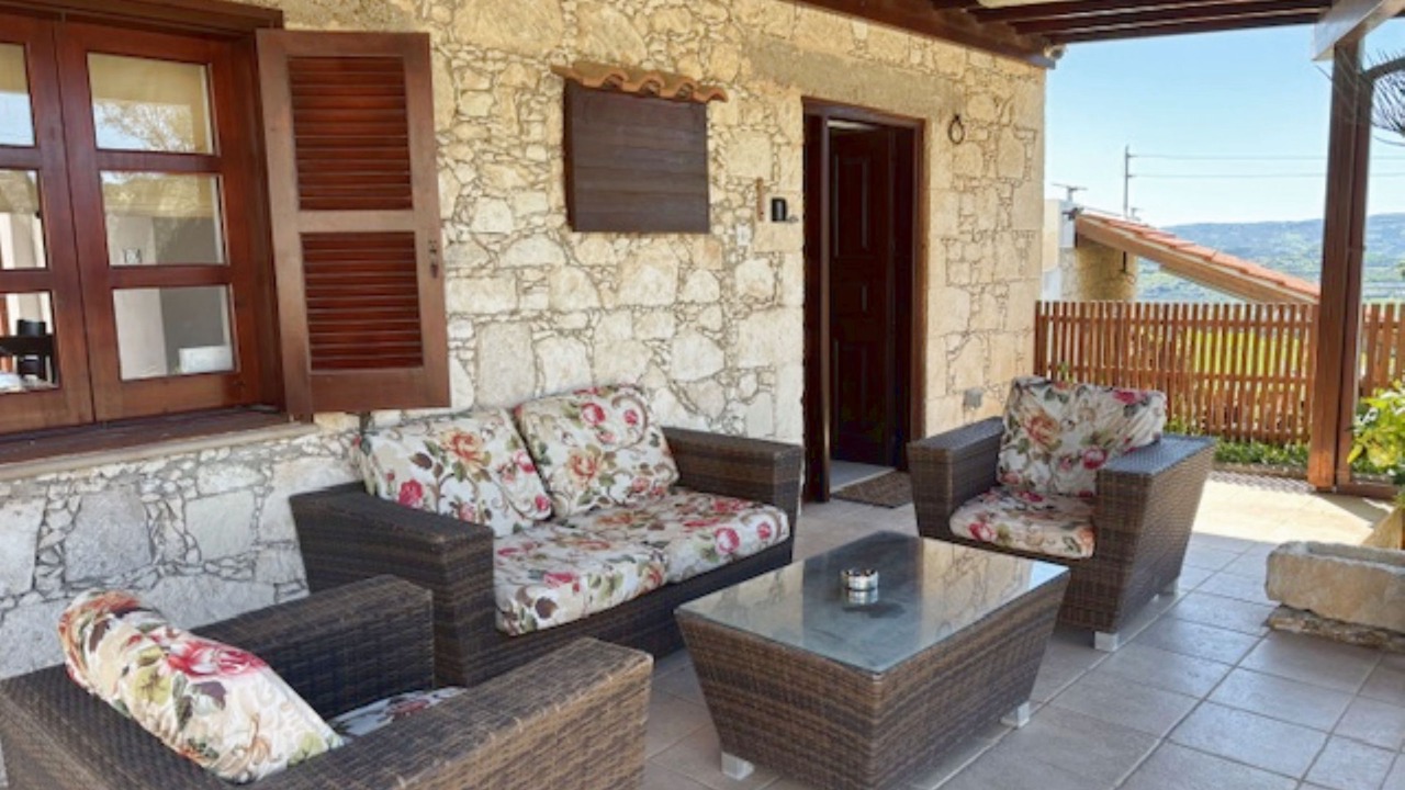 Photo of Patio Balcony in Pano Arodhes