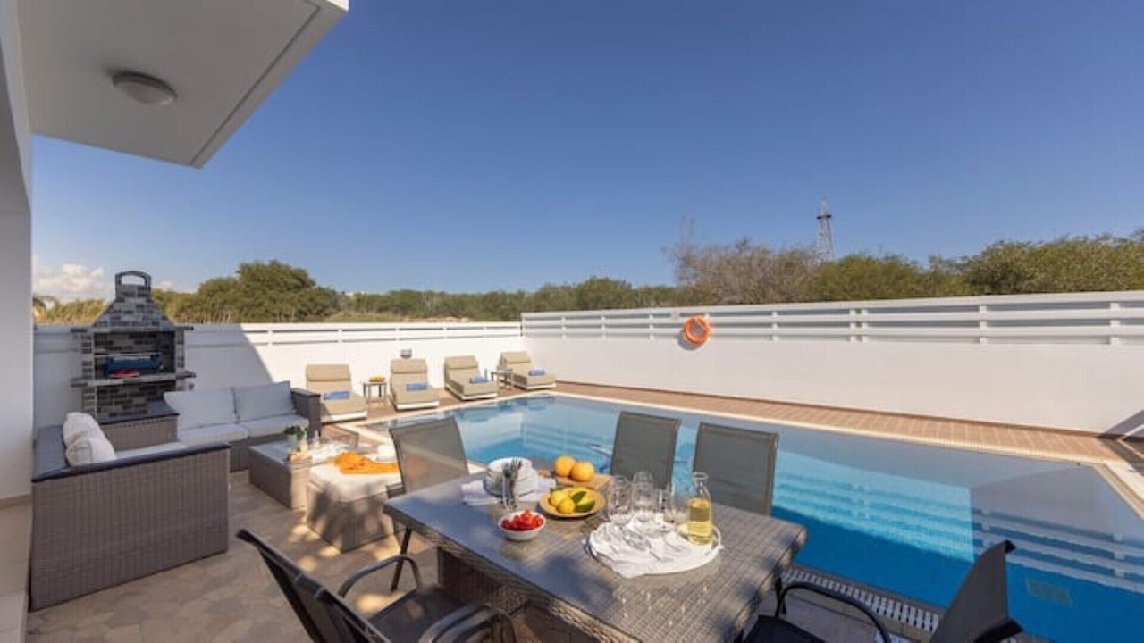Photo of Outdoor in Pernera