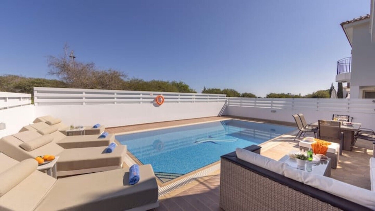 Photo of Outdoor in Pernera