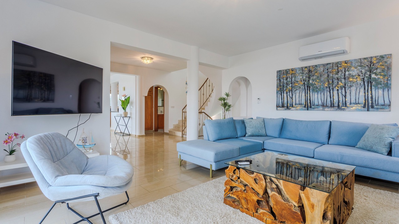 Photo of Livingroom in Pegeia