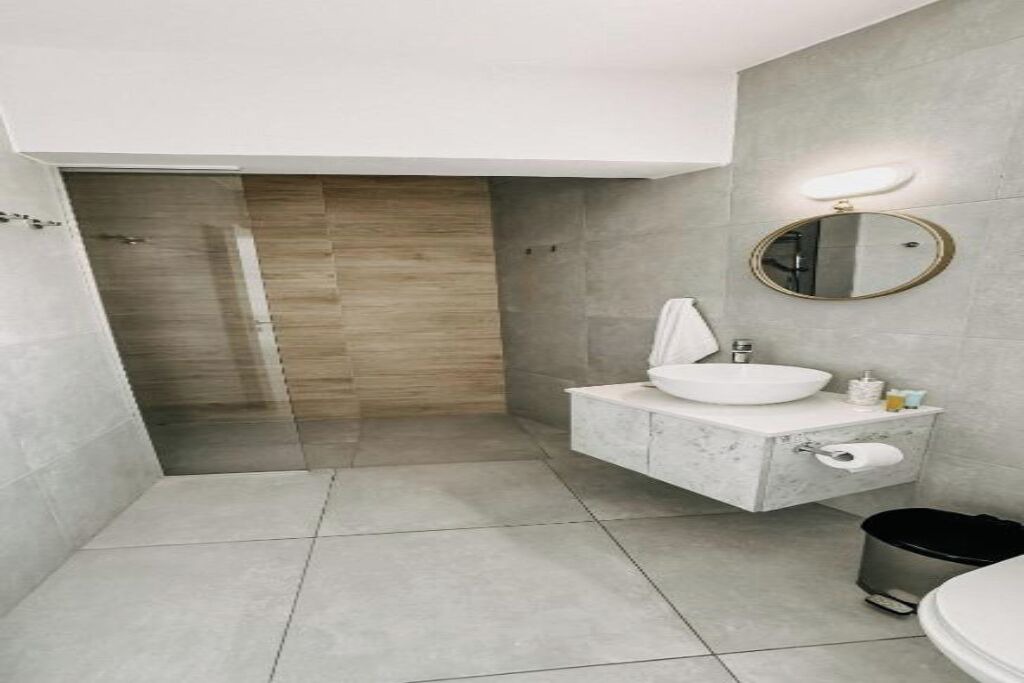 Photo of Bathroom in Pernera