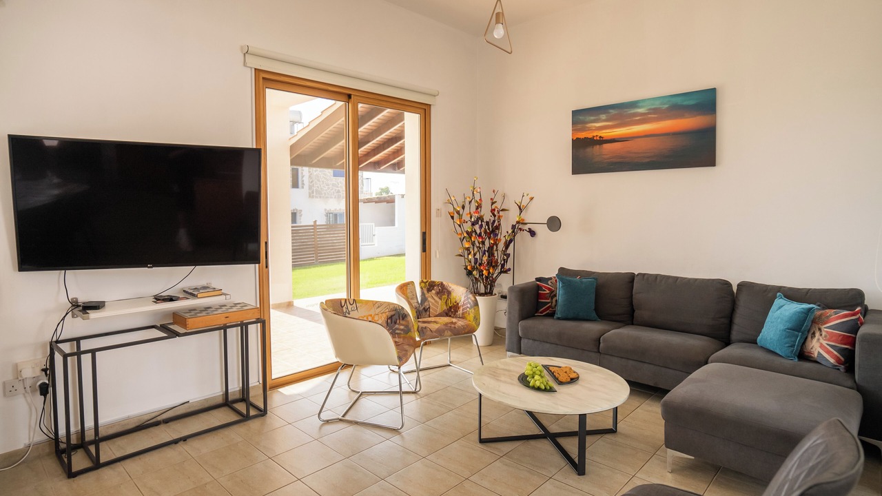 Photo of Livingroom in Cape Greko