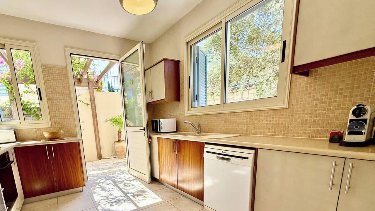 Photo of Kitchen in Neo Chorio