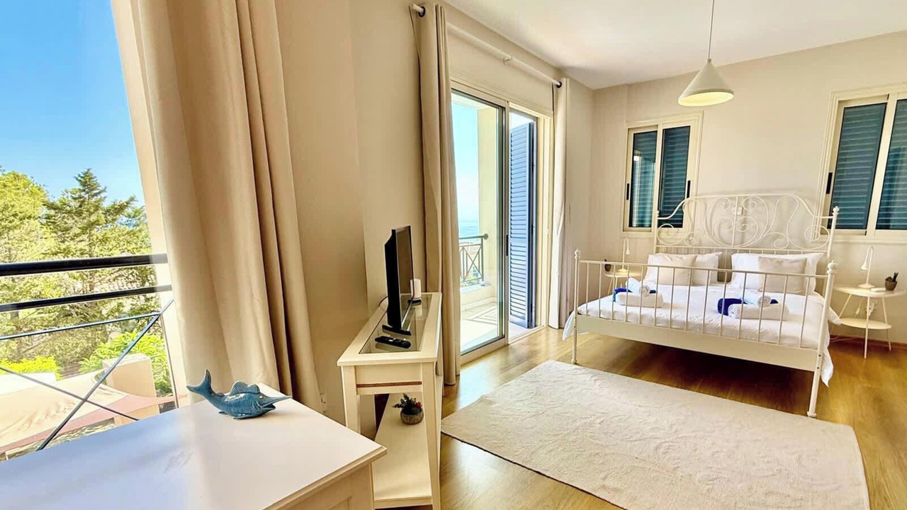 Photo of Bedroom in Neo Chorio