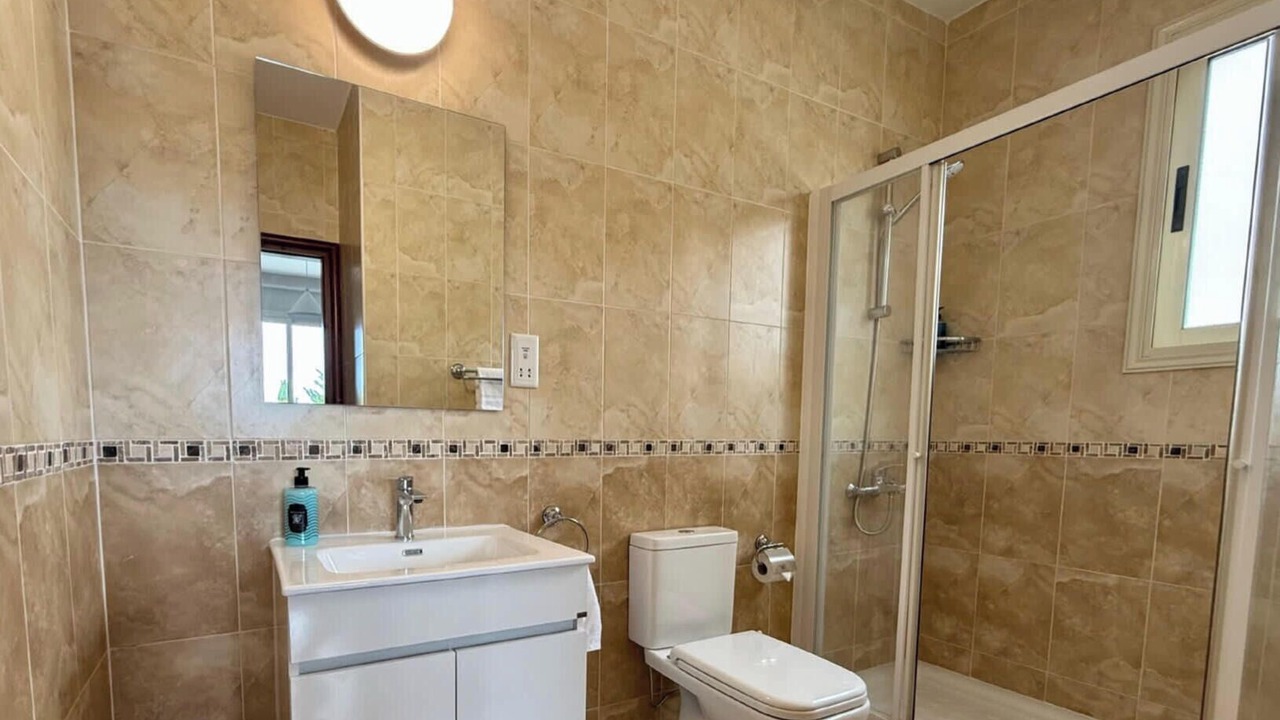 Photo of Bathroom in Neo Chorio
