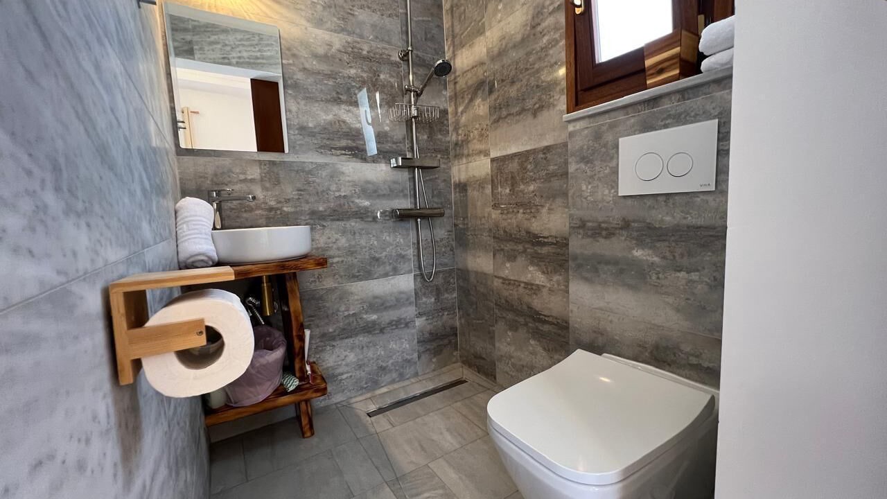 Photo of Bathroom in Polis