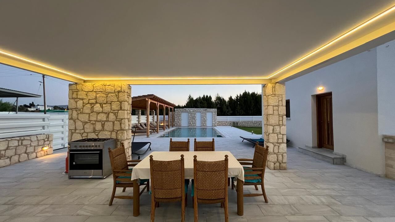 Photo of Outdoor in Polis
