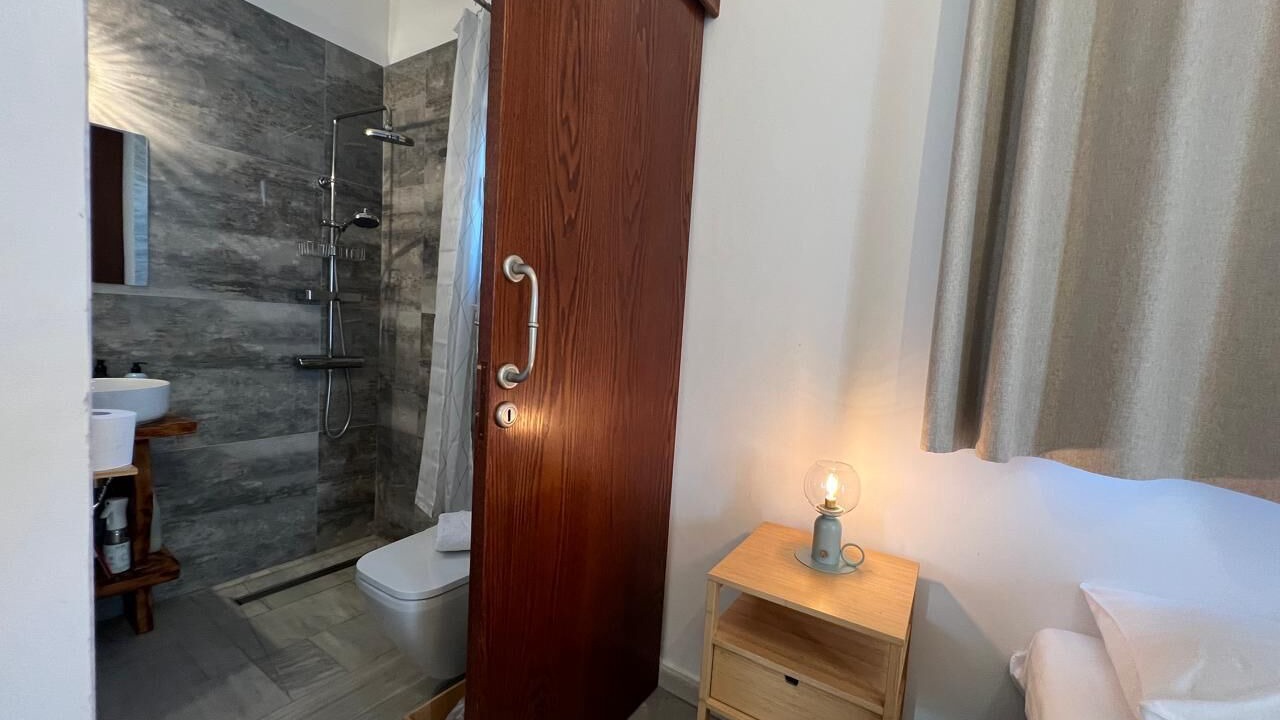 Photo of Bathroom in Polis