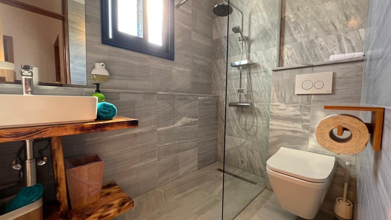 Photo of Bathroom in Polis
