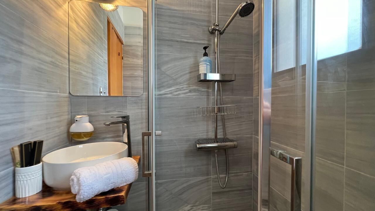 Photo of Bathroom in Polis