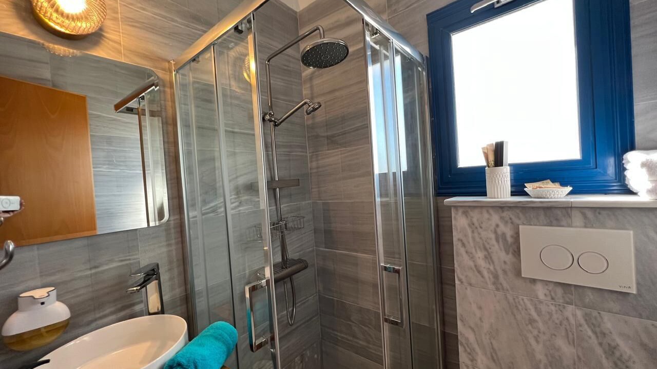 Photo of Bathroom in Polis