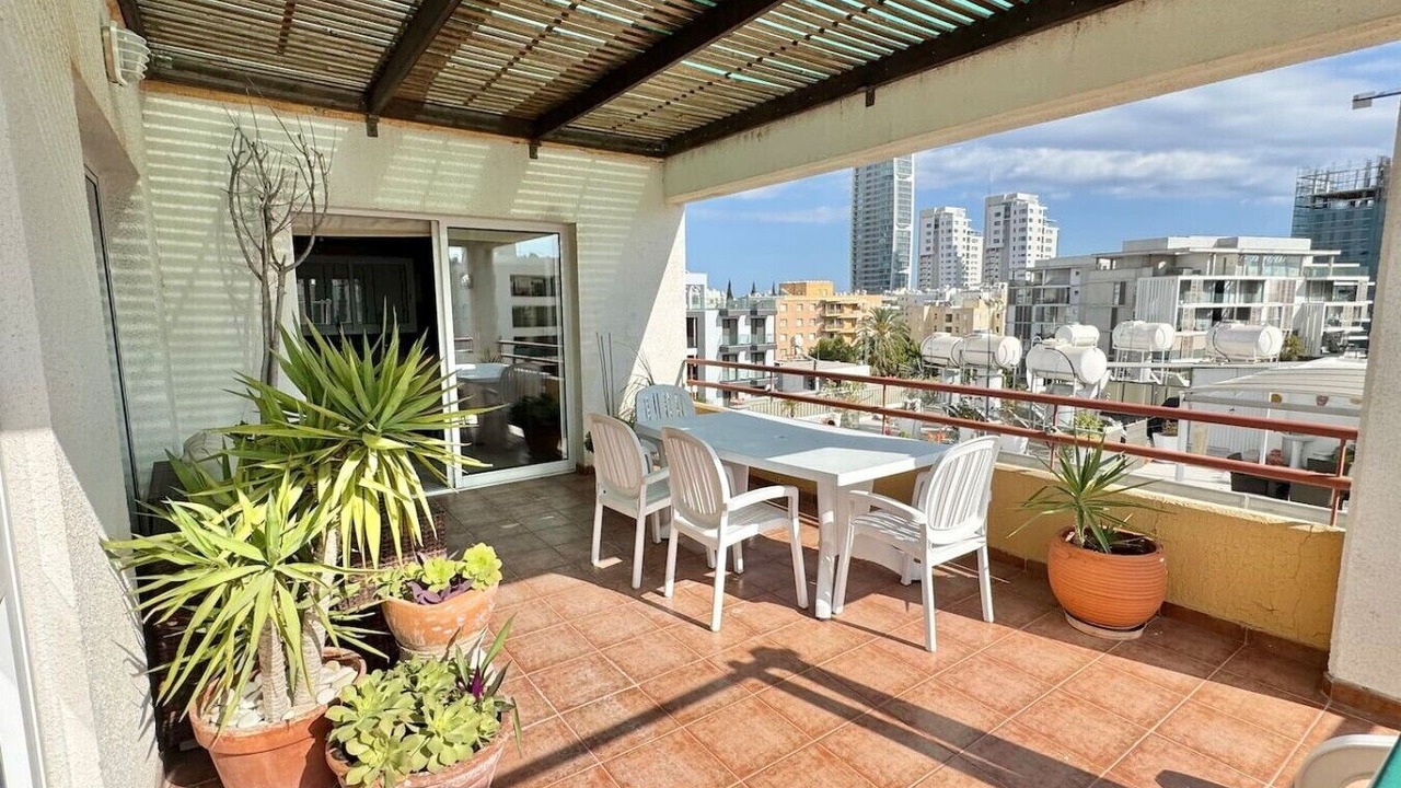 Photo of Outdoor in Neapolis