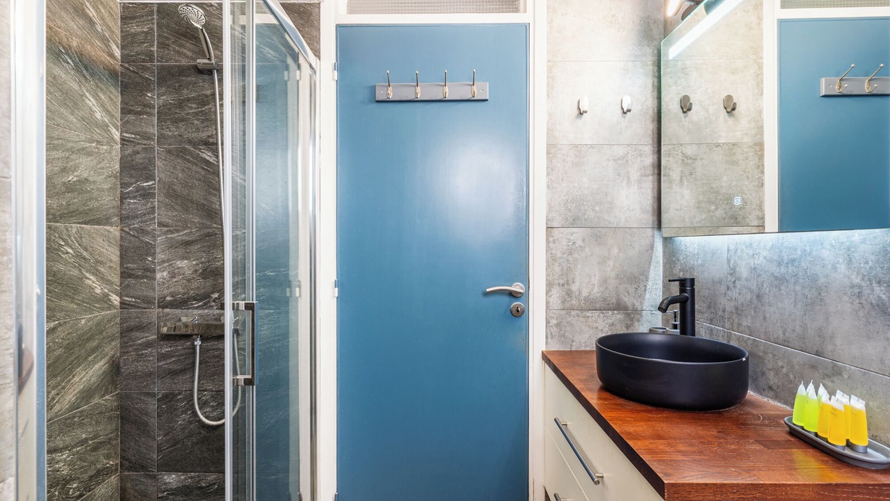 Photo of Bathroom in Neapolis