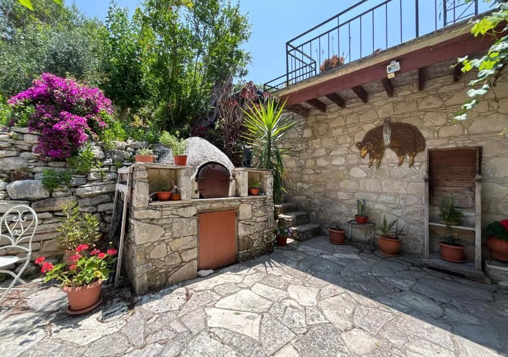 Photo of Patio Balcony in Lemona