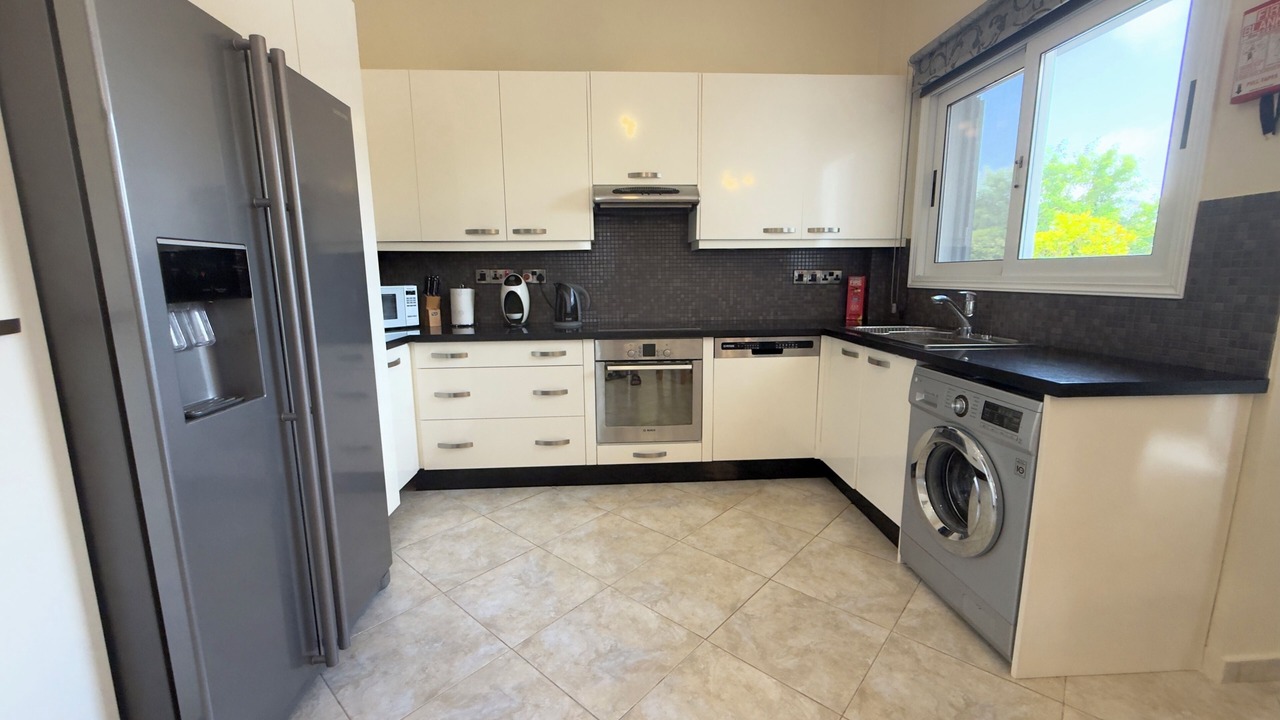 Photo of Kitchen in Peyia Town