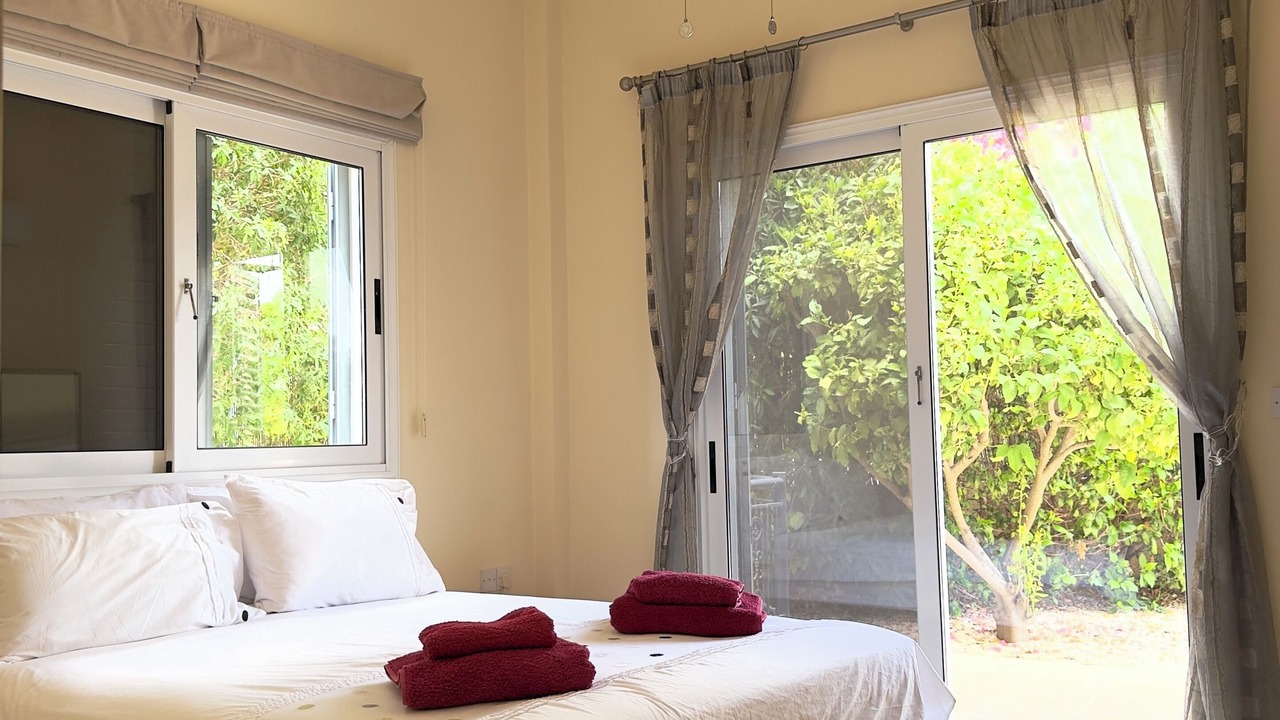 Photo of Bedroom in Peyia Town