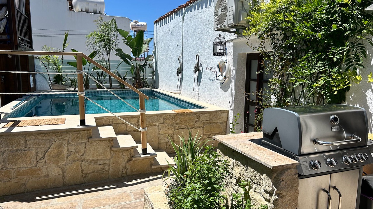 Photo of Patio Balcony in Pentakomo
