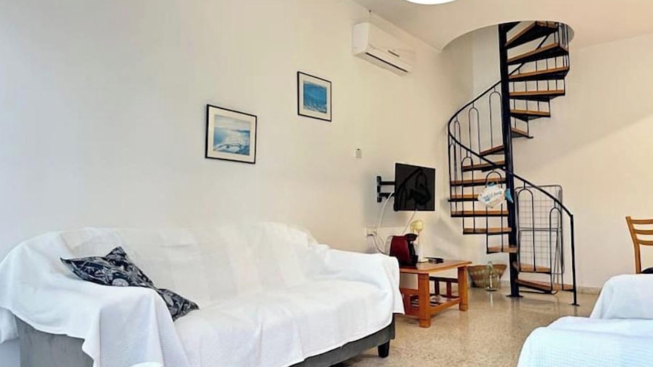 Photo of Livingroom in Latchi