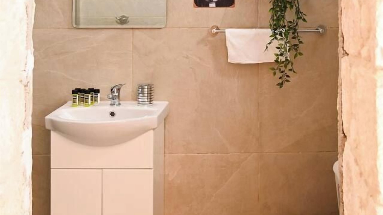 Photo of Bathroom in Lysos
