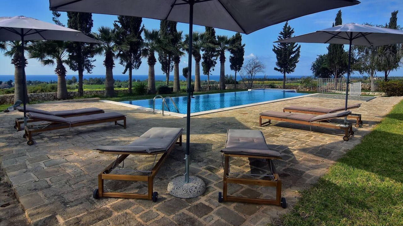 Photo of Outdoor in Polis