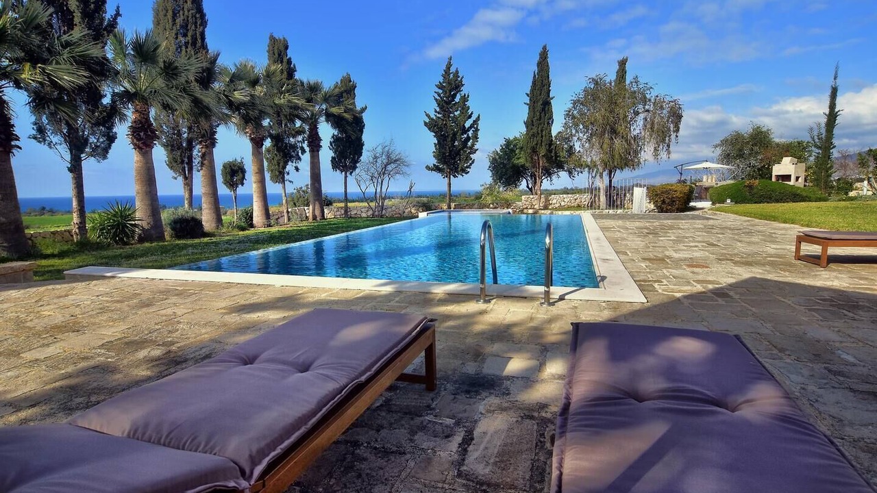 Photo of Outdoor in Polis