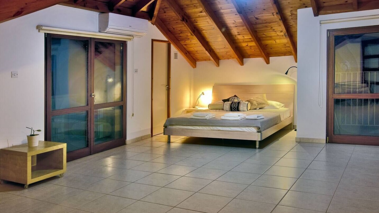 Photo of Bedroom in Polis