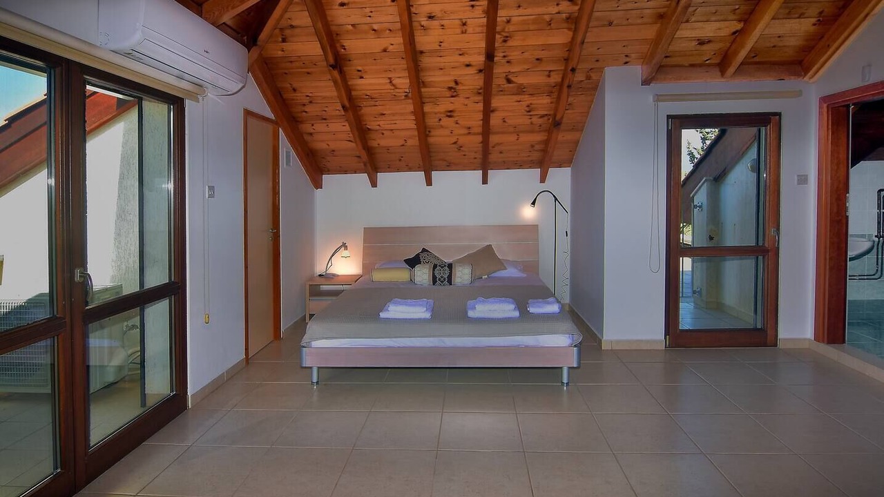 Photo of Bedroom in Polis