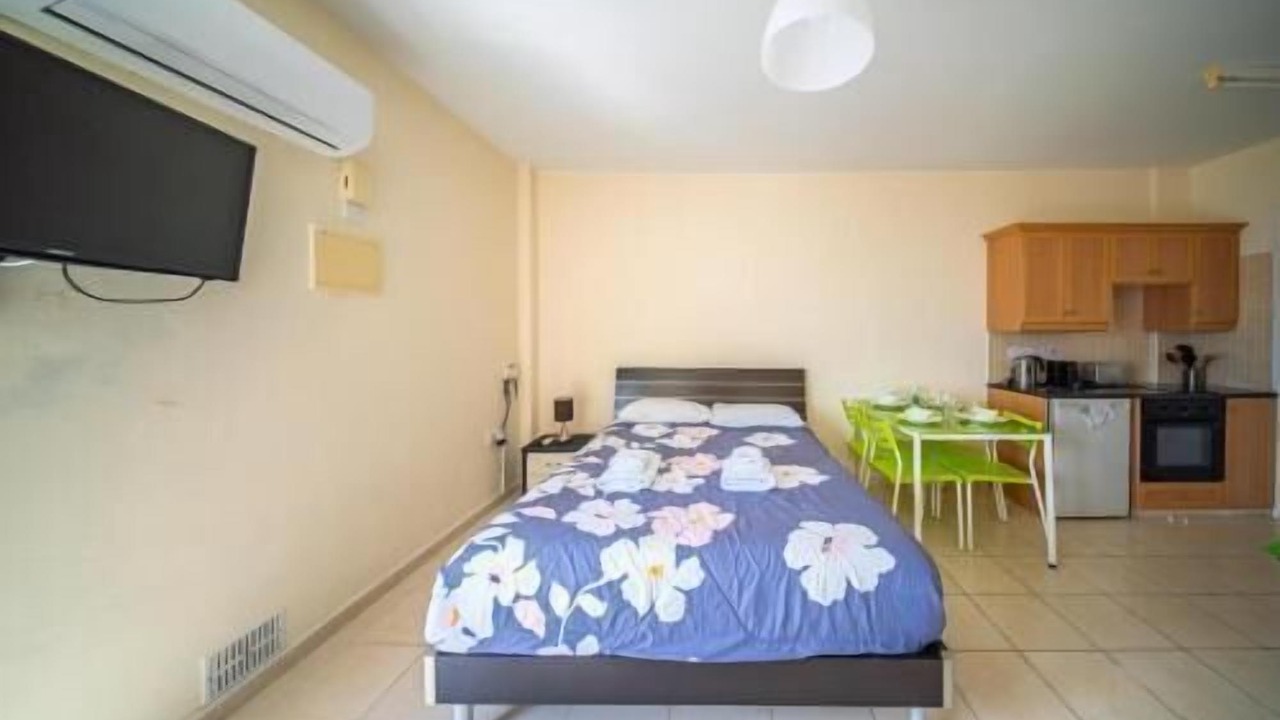 Photo of Bedroom in Peyia Town
