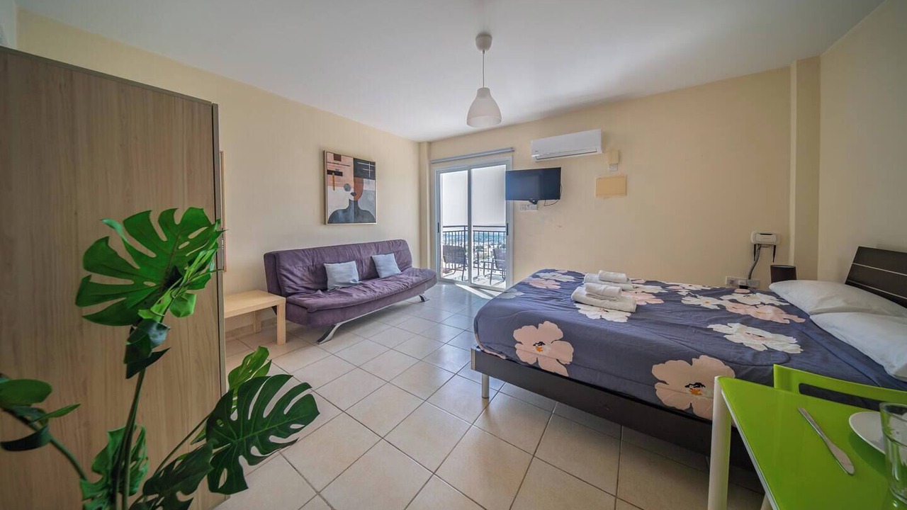 Photo of Bedroom in Peyia Town