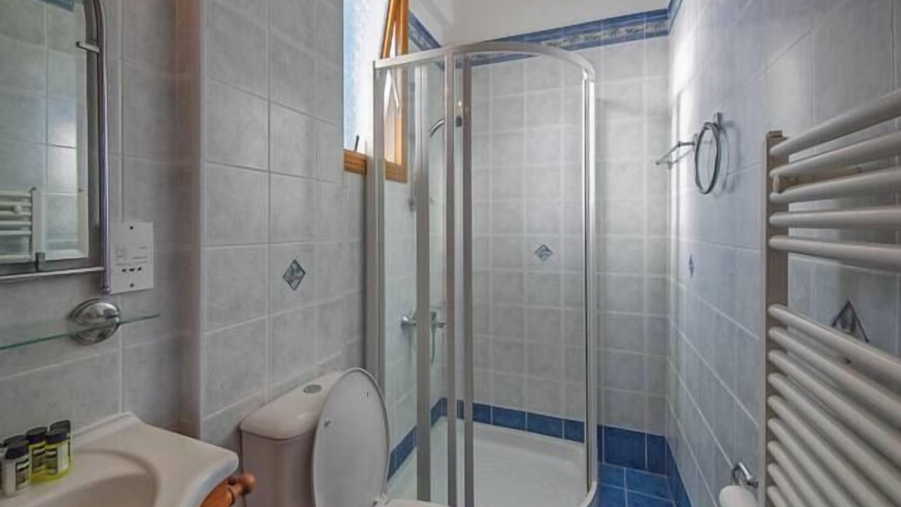 Photo of Bathroom in Pomos