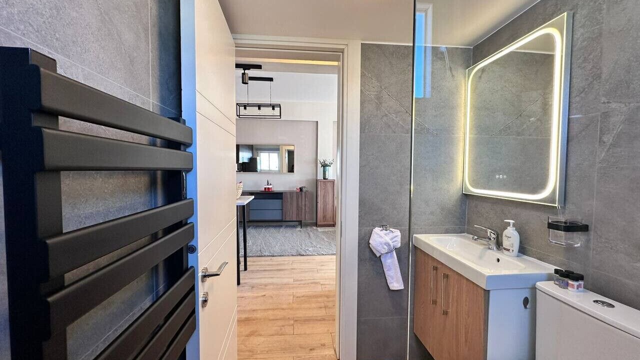 Photo of Bathroom in Neapolis