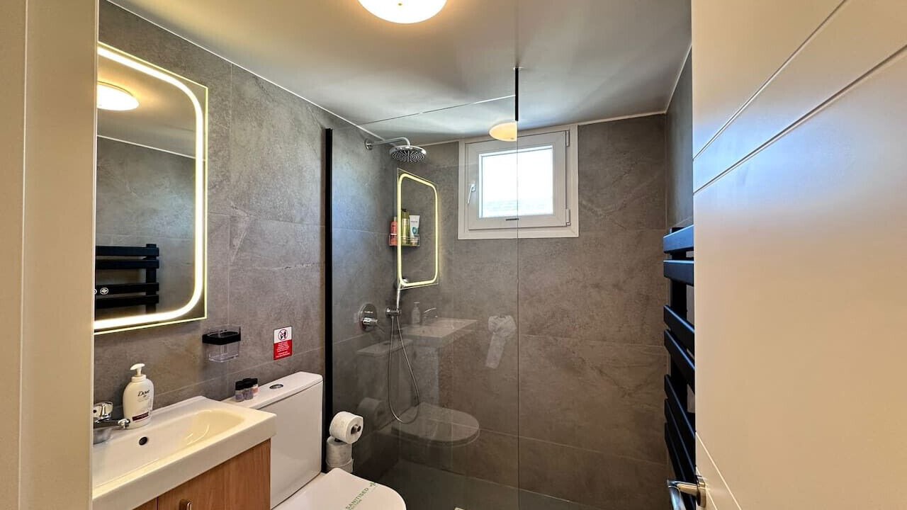 Photo of Bathroom in Neapolis