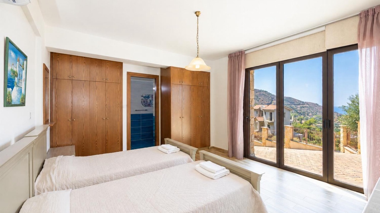 Photo of Bedroom in Pachyammos