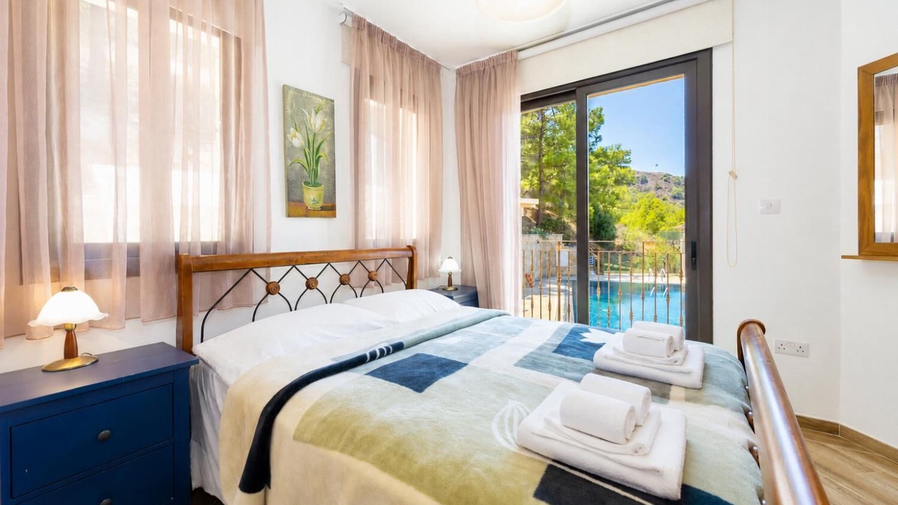 Photo of Bedroom in Pachyammos