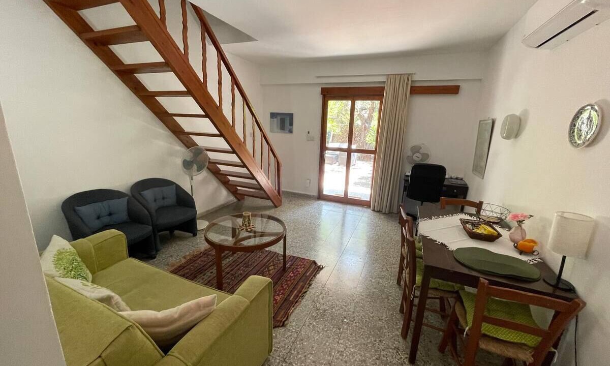 Photo of Livingroom in Kyrenia District