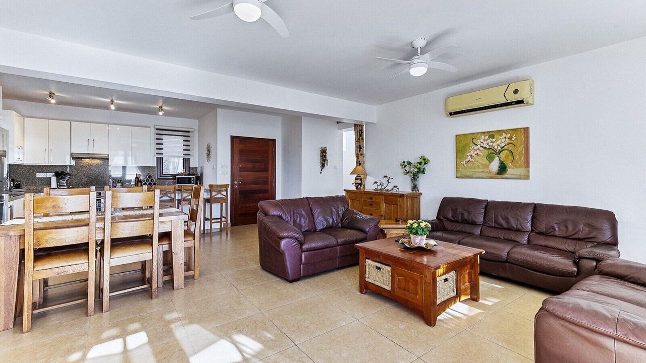 Photo of Livingroom in Aphrodite Hills