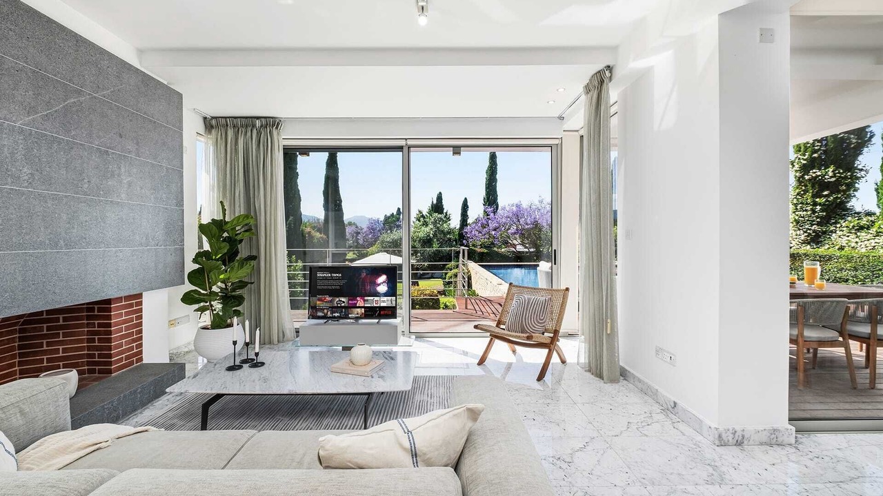 Photo of Livingroom in Latchi