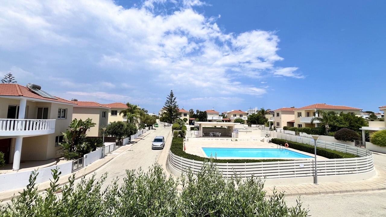 Photo of Outdoor in Pervolia