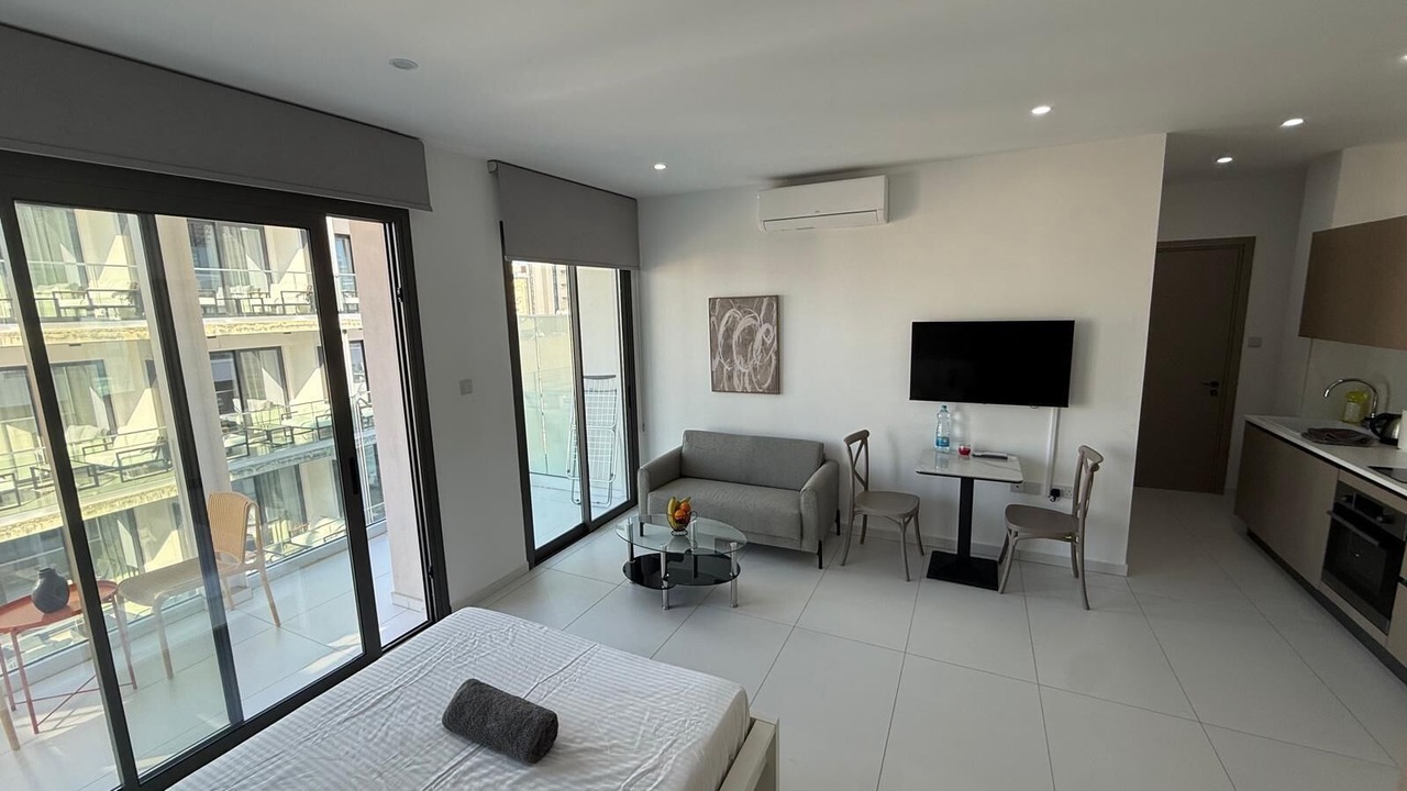 Photo of Bedroom in Larnaca City Centre