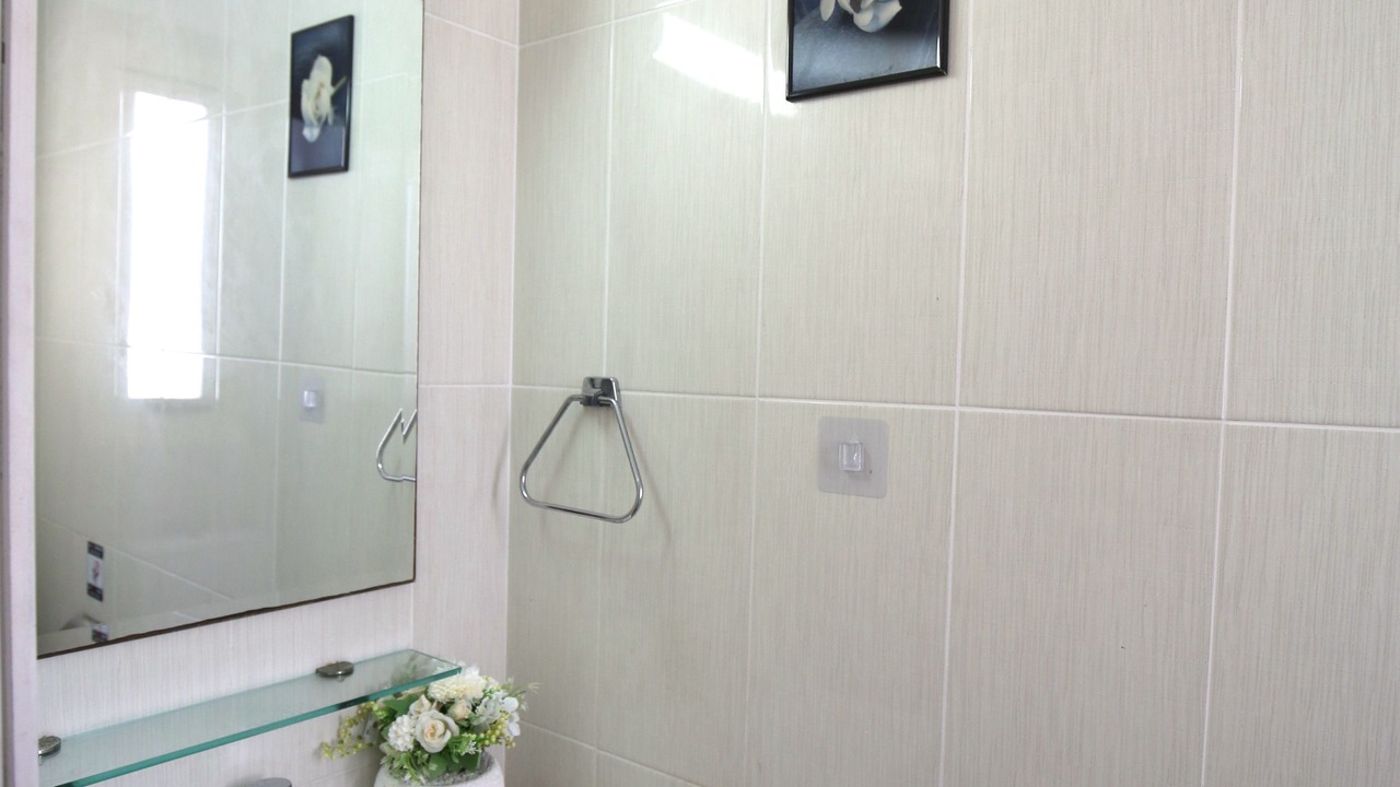 Photo of Bathroom in Universal