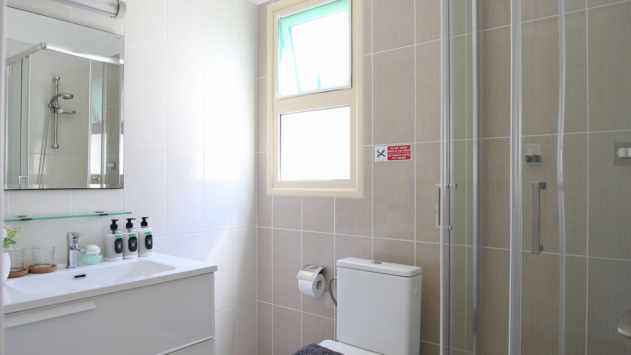 Photo of Bathroom in Universal